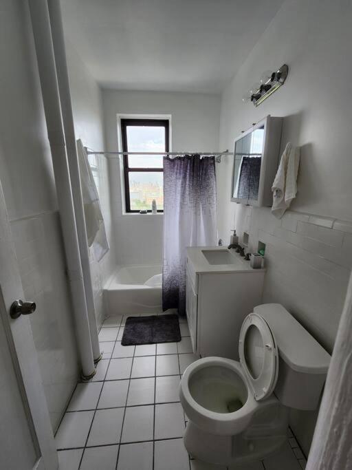 Апартаменты Elegant 2 Bed Gem! Mins From Nyc Юнион-Сити Экстерьер фото