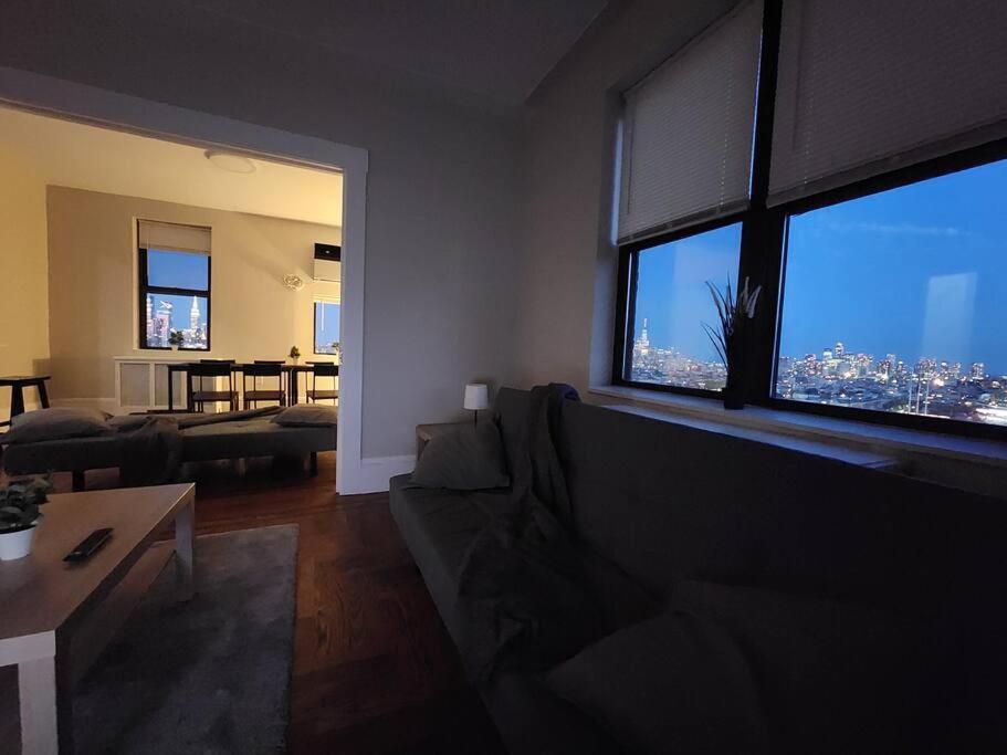 Апартаменты Elegant 2 Bed Gem! Mins From Nyc Юнион-Сити Экстерьер фото